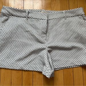 LOFT shorts size 14 black and cream textured material 4" inseam